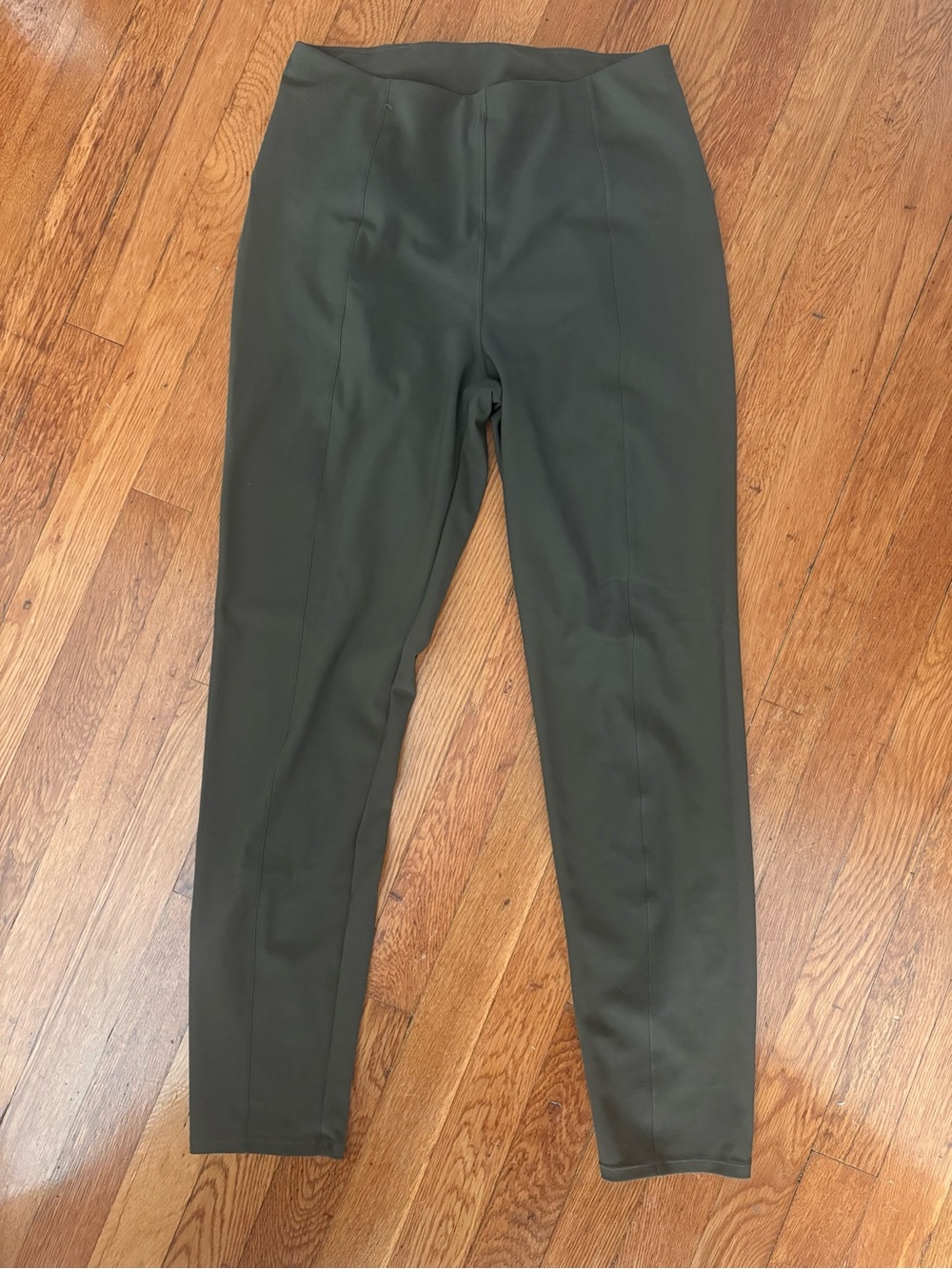 Lululemon Here to There Pant Olive Green